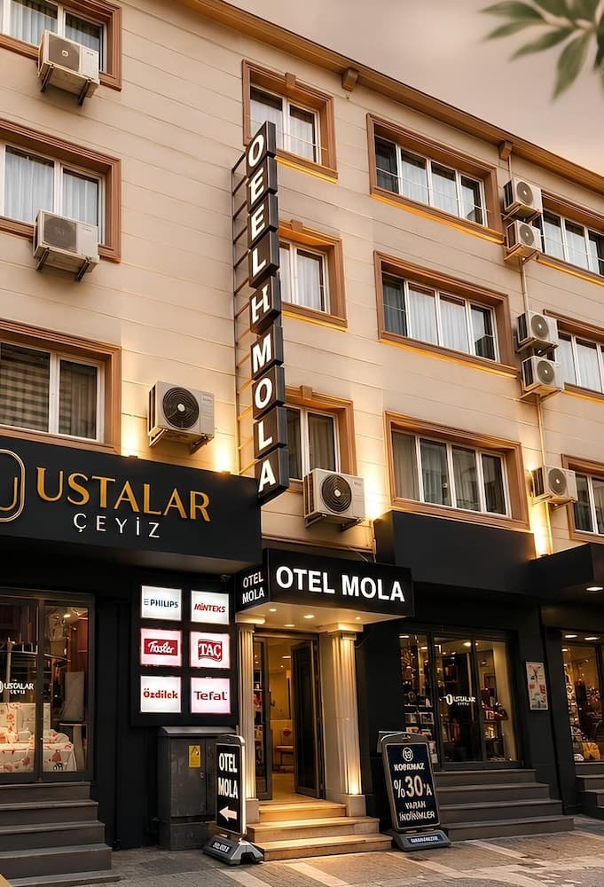 Mola Otel