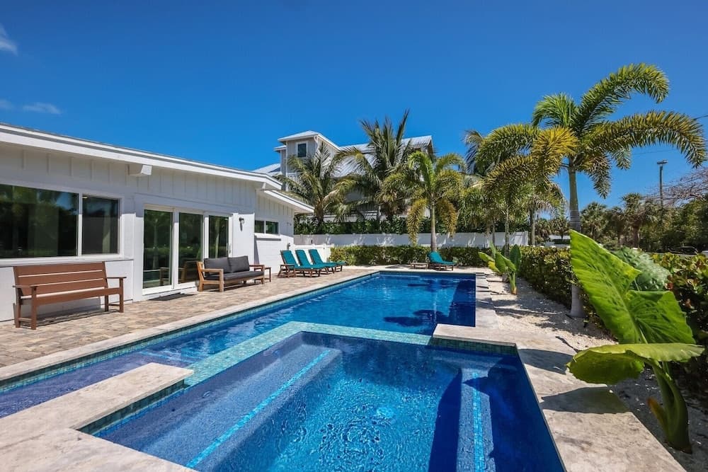 The Palm Leaf 3 Bedroom Home by RedAwning