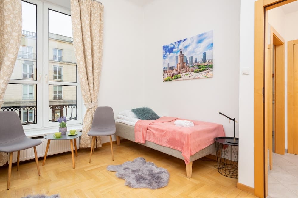 Apartment Warsaw Warecka by Renters
