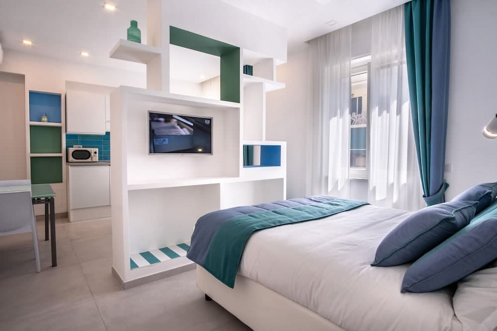 Deluxe Apartment in Sorrento Centre