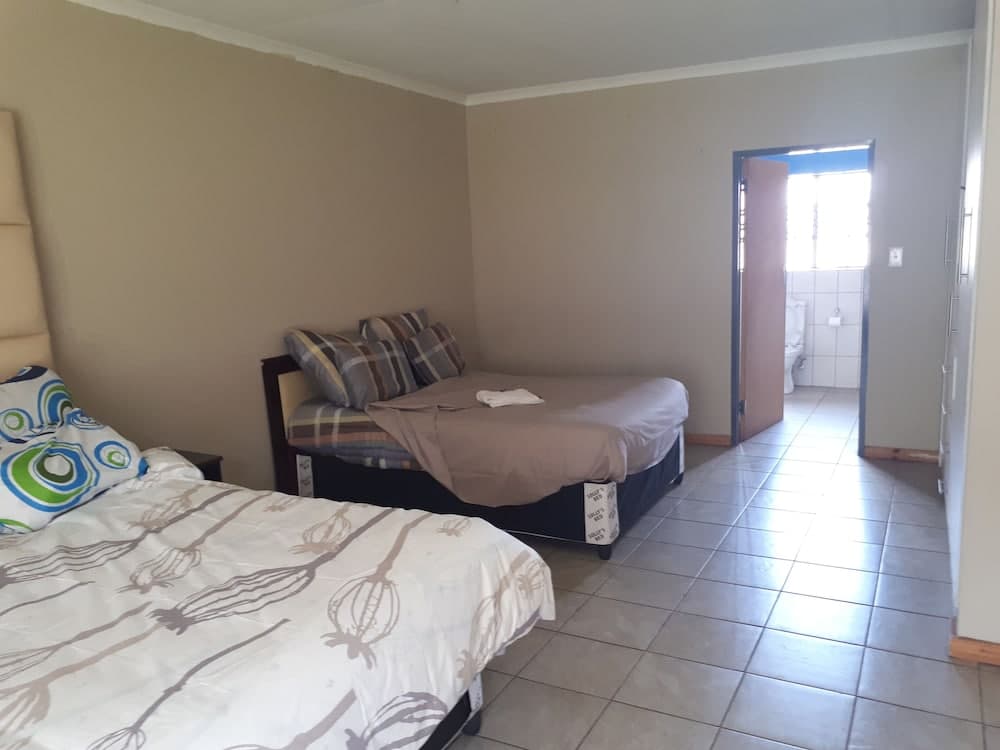 C- Land Guest house Meyerton