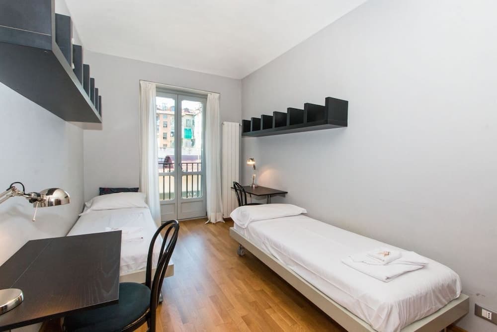 Parco del Valentino Cozy Flat with balcony