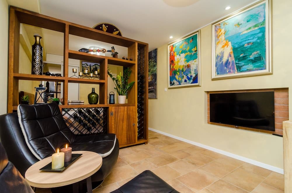 Apartment City Getaway