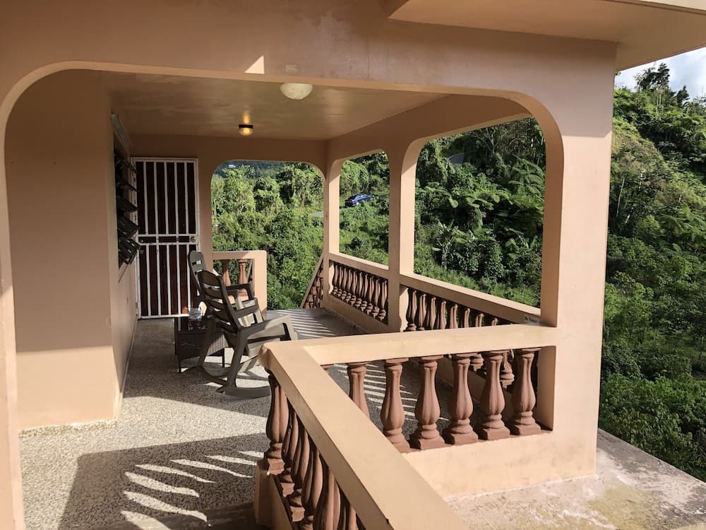 Konaklama yerinden arazi manzarası