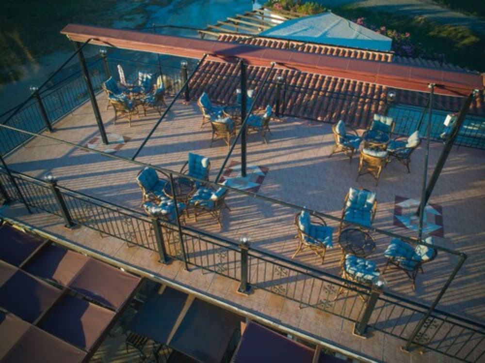 Açık havada yemek servisi