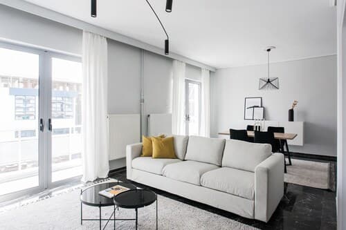 Spacious & Airy 1 Bedroom Apartment near HELEXPO