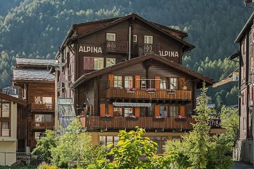 Hotel Alpina