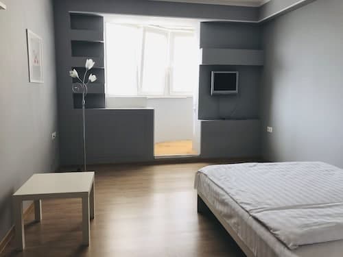 Inndays Apartment on Izumskaya