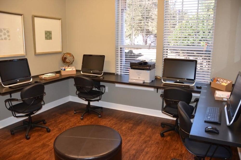 November Promo at Lucaya 3 Beds 2 Baths Id:59007