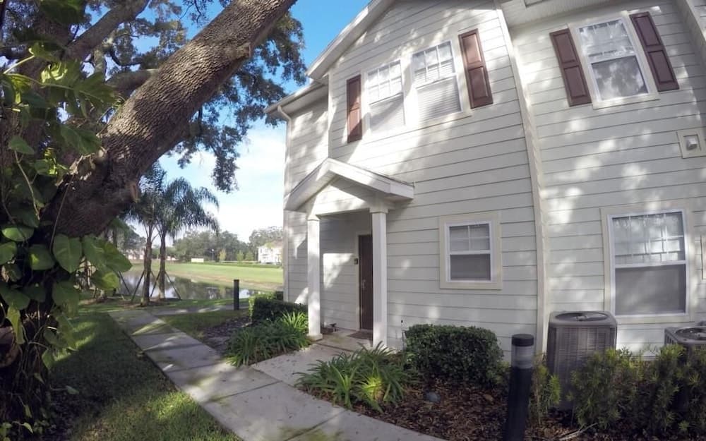 December Special Lucaya 4 Bed 3 Bath Id:236904