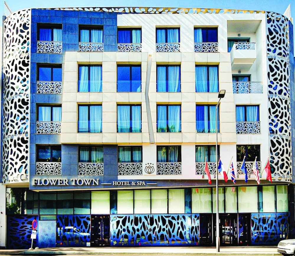 Flower Town Hôtel & Spa