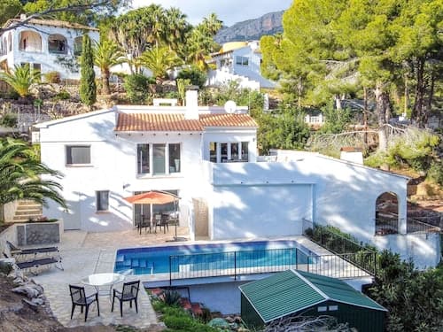 Urbane Holiday Home in Altea With Private Swimming Pool