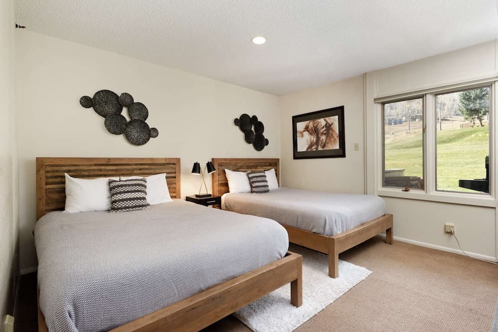 Lichenhearth Condos by iTrip Aspen Snowmass