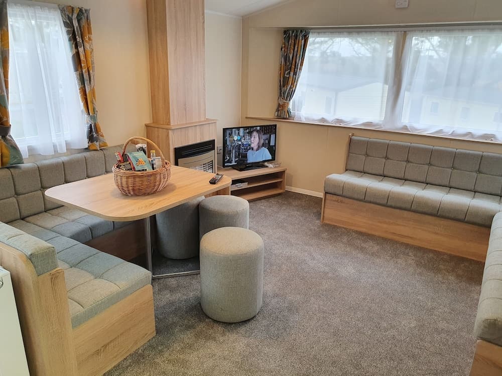 3 Bedroom Caravan, Sleeps 8, at Parkdean Newquay Holiday Park
