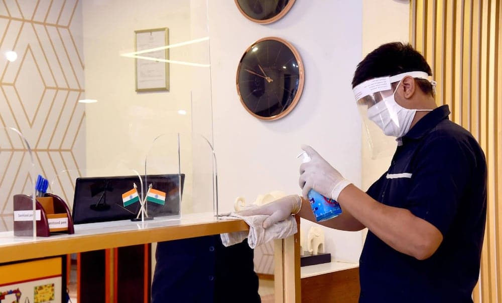 Goroomgo Amit Guest House Tagore Park Kolkata