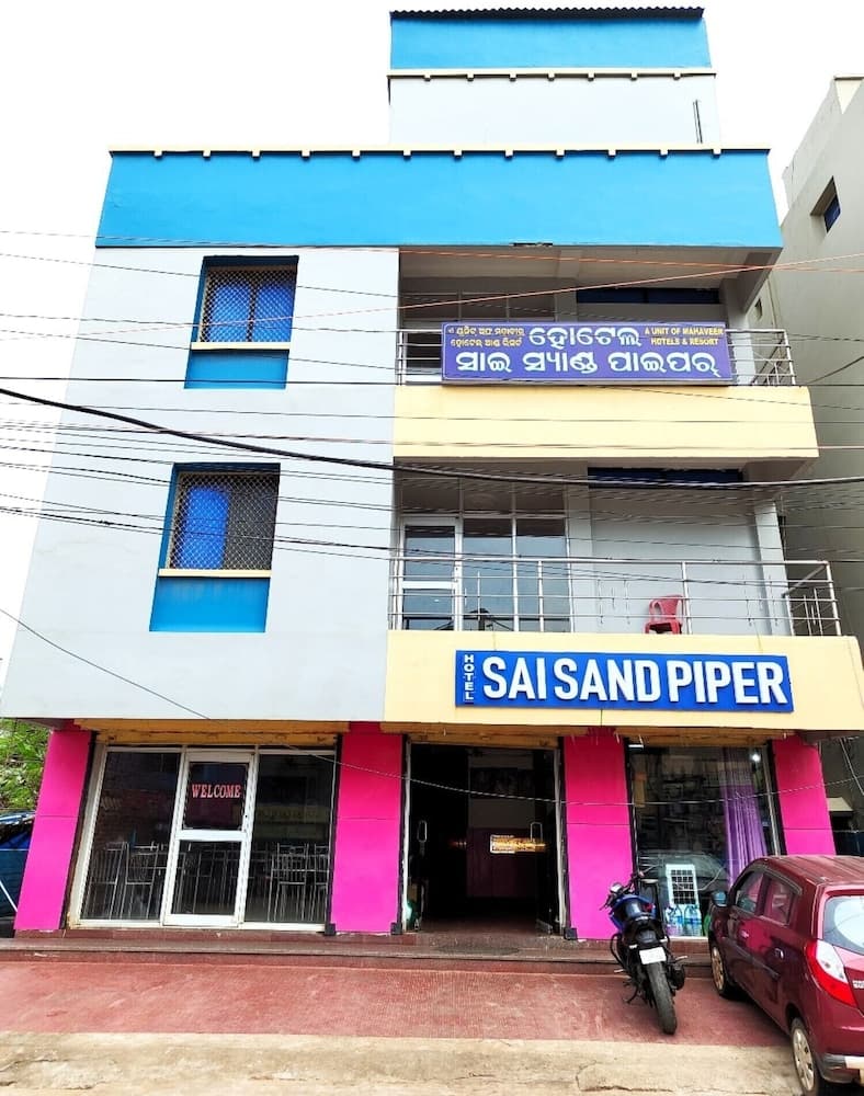 Goroomgo Sai Sandpiper Puri