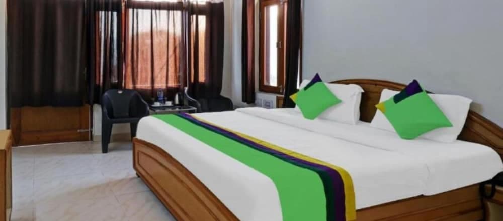 Goroomgo Sapphire Inn Bhimtal