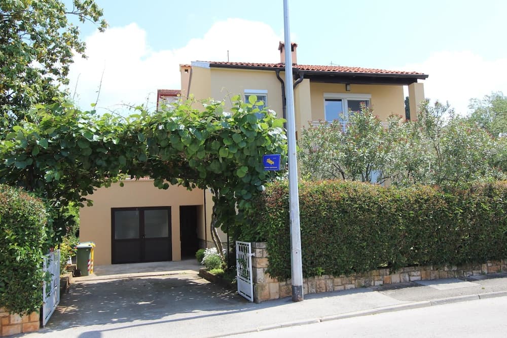 Apartment Rokov
