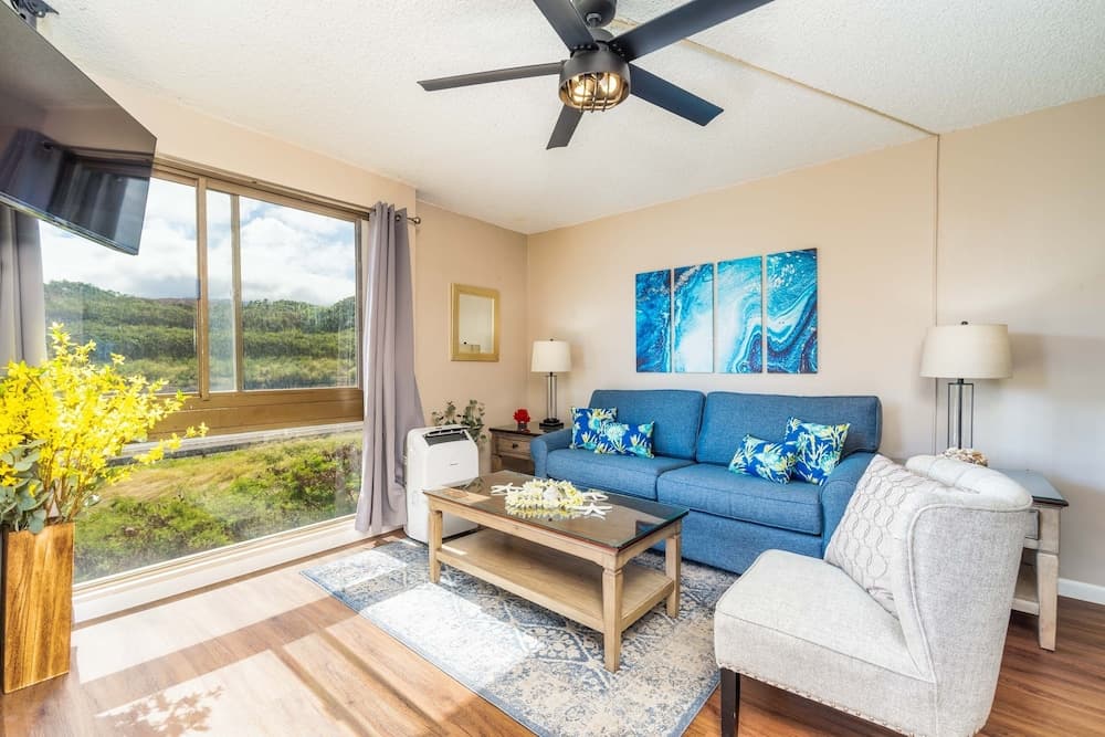 Kahana Manor 418 1 Bedroom Condo by RedAwning