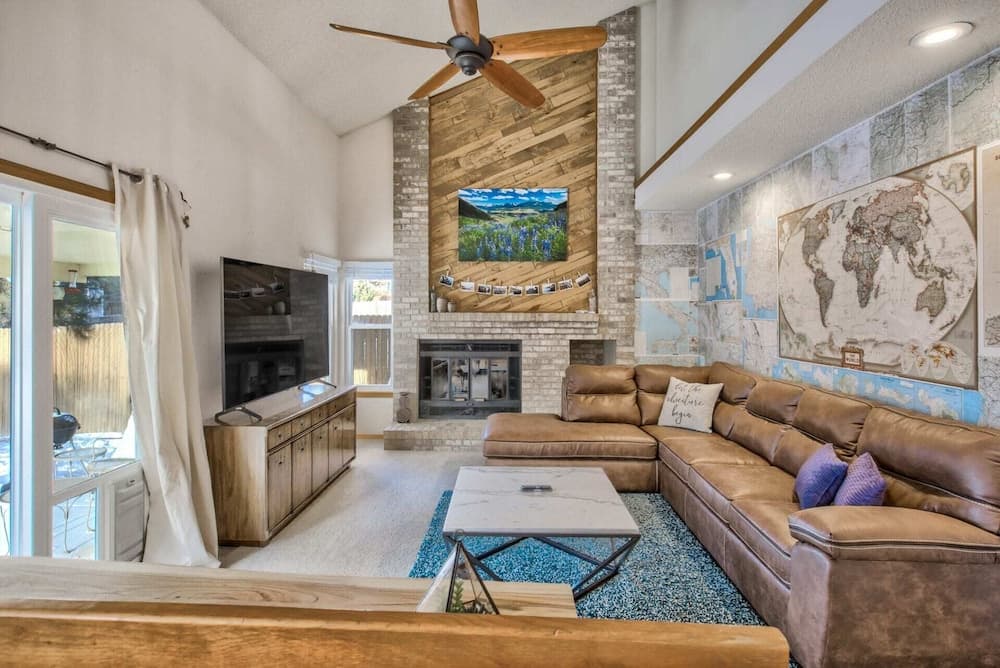 4BR Spacious & Comfortable Mid-term & Corporate Rental