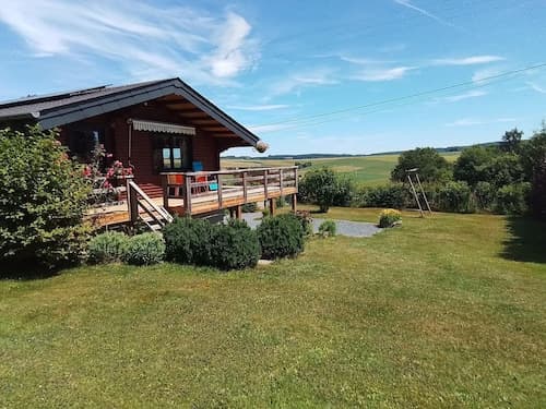 Chalet With Panoramic View & Fenced Garden