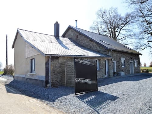 Wonderful Holiday Home in Gouvy with Hot Tub