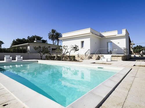 Luxury Villa in Marsala With Pool and Private Garden and Near the Sea