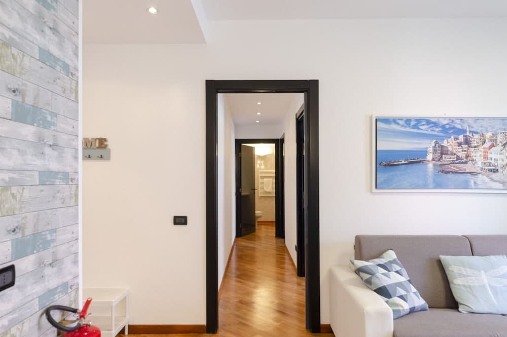 Dock of the Bay Genova