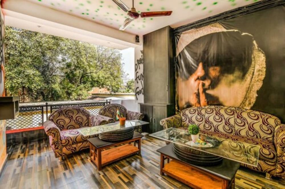 Lobi dinlenme salonu