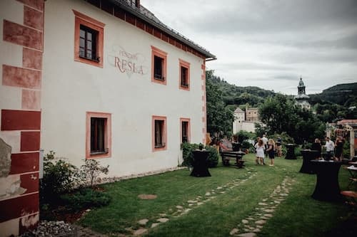 Resla Residence
