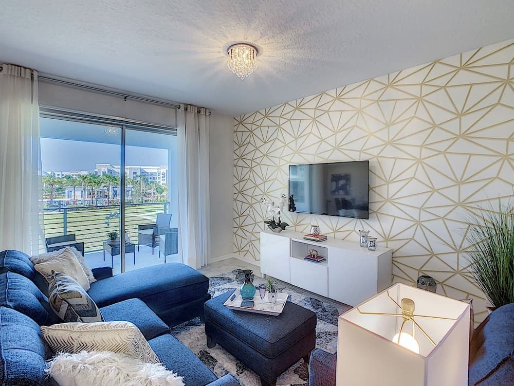 Updated Condo, 5 mi to Disney, On-site Water Park!