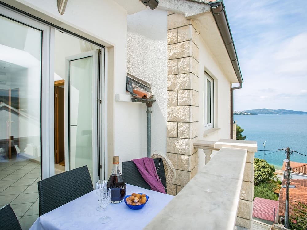 Apartments Lovric