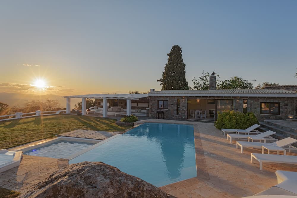 Villa Tzikides Aegina