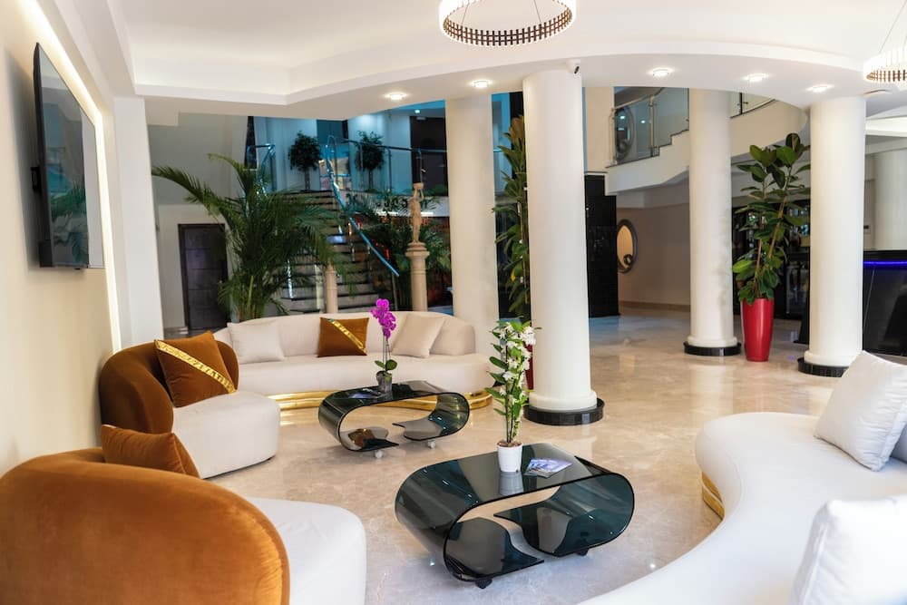 Era Palace Hotel