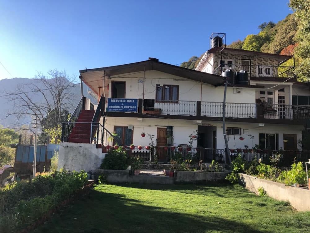 Goroomgo Colonel Cottage Lake View Nainital