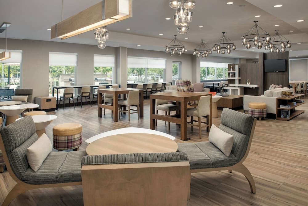 Lobi dinlenme salonu