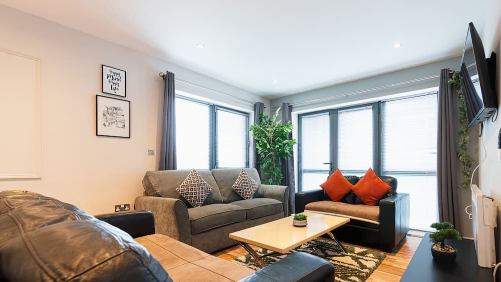 SideMersey Livings - The Reach