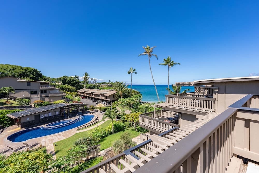 Kahana Sunset C7 2 Bedroom Condo by RedAwning