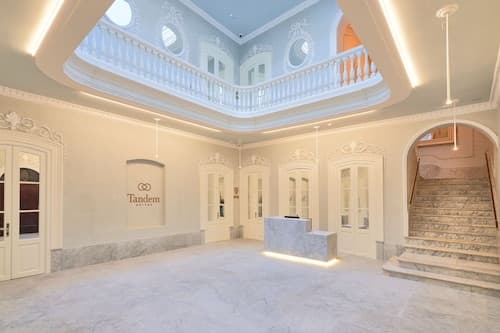 Tandem Veedor De Galeras Suites