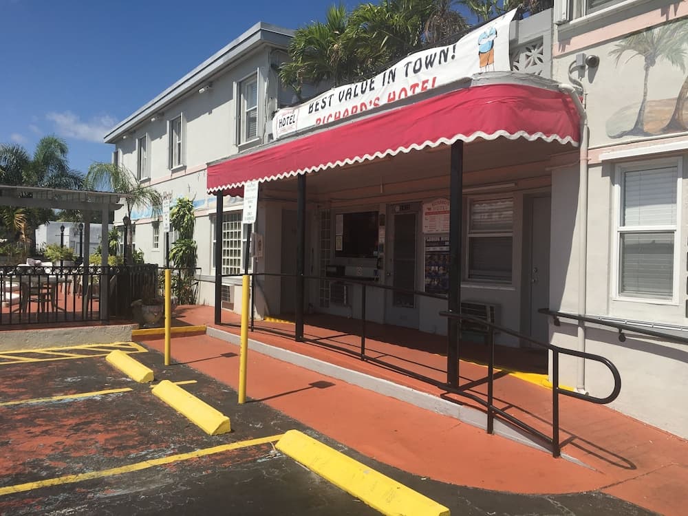 Giriş/çıkış büfesi