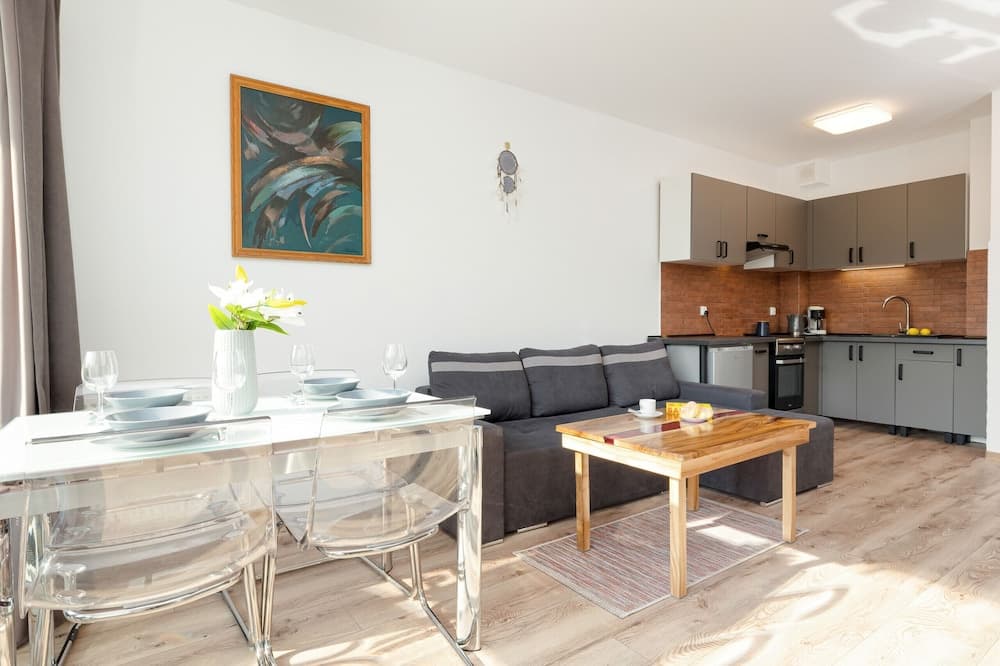 Nadbrzezna Apartments by Renters