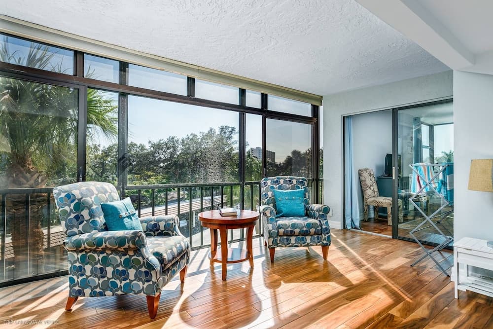 Harbor Towers 3rd Fl Intracoastal Condo