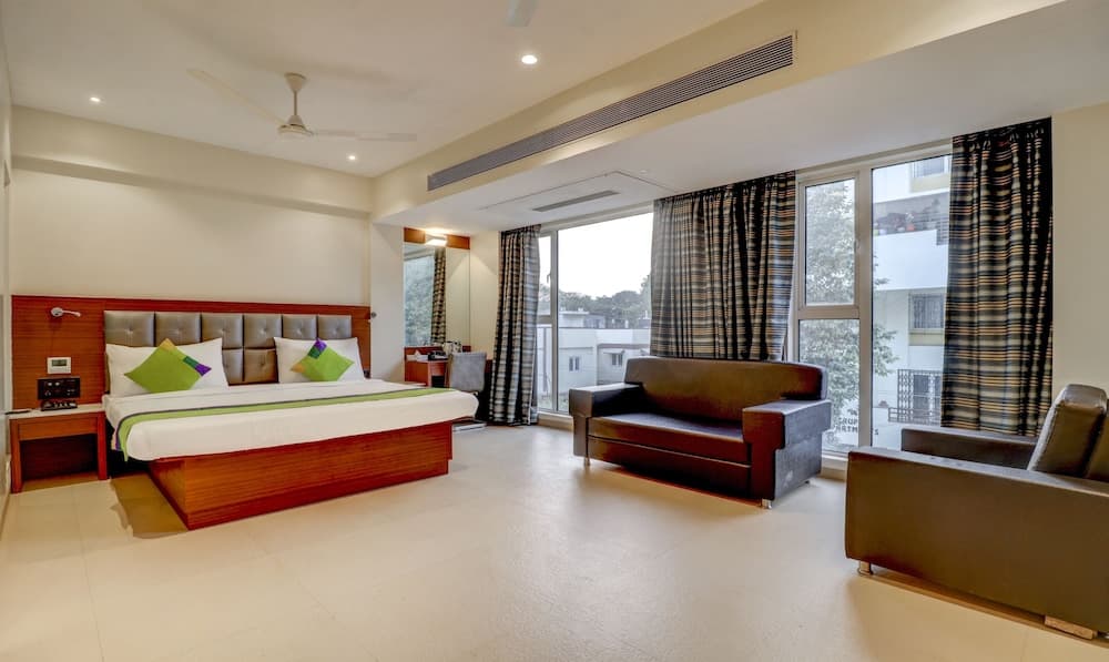 Treebo Ranjeet Shivaji Nagar