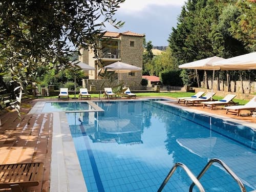 Lithos Stoupa Villas