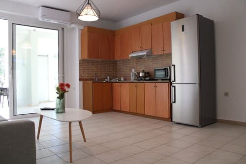 "kalamaki Plaza Apartments 'asteri' "