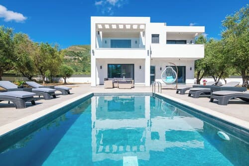 Grande Amore Luxury Villa