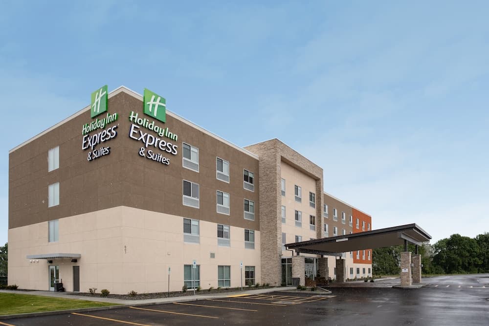 Holiday Inn Express and Suites Burley by IHG