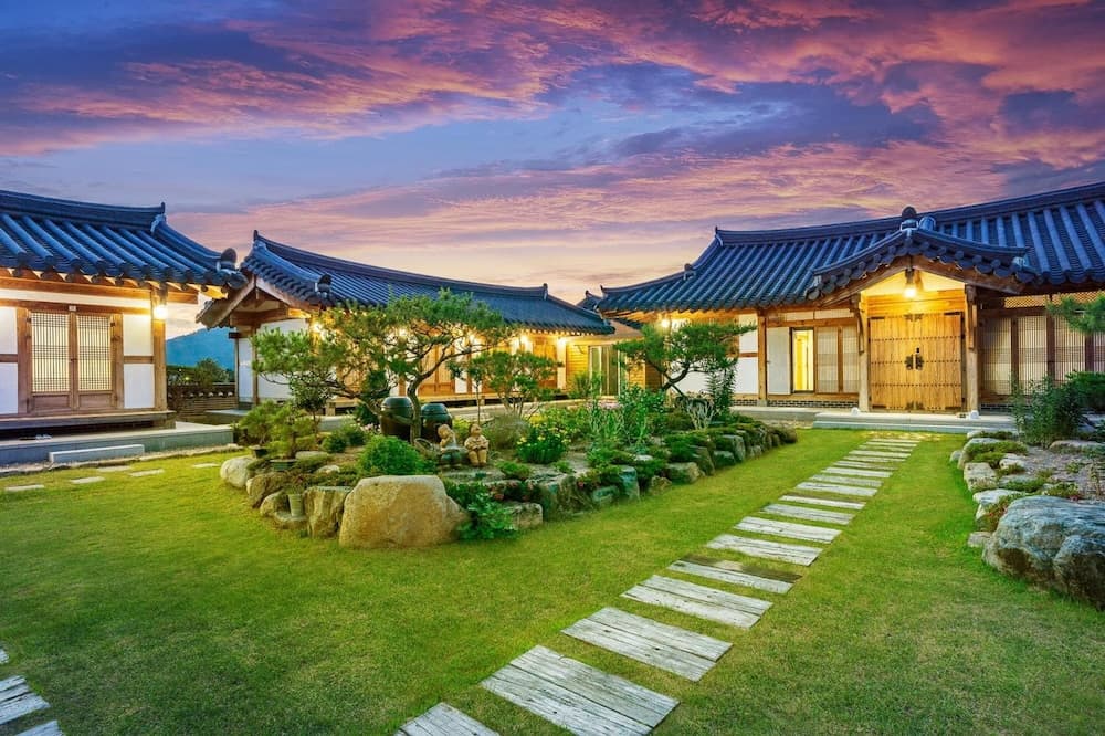 Gyeongju Wadamjung Hanok Pension
