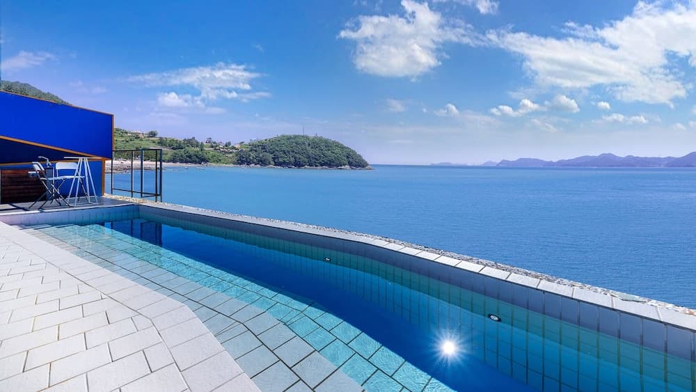 Namhae Pumda Pool Villa Pension