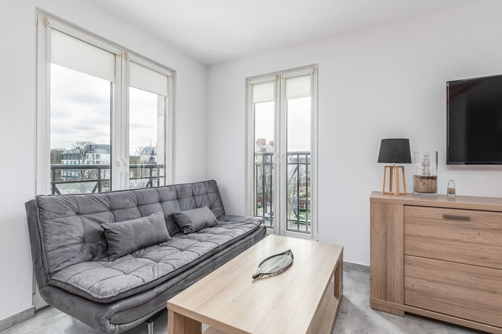 Penthouse Baltic Park 16/331 by Renters